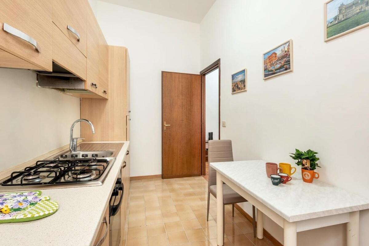Marisa Vatican House Apartment